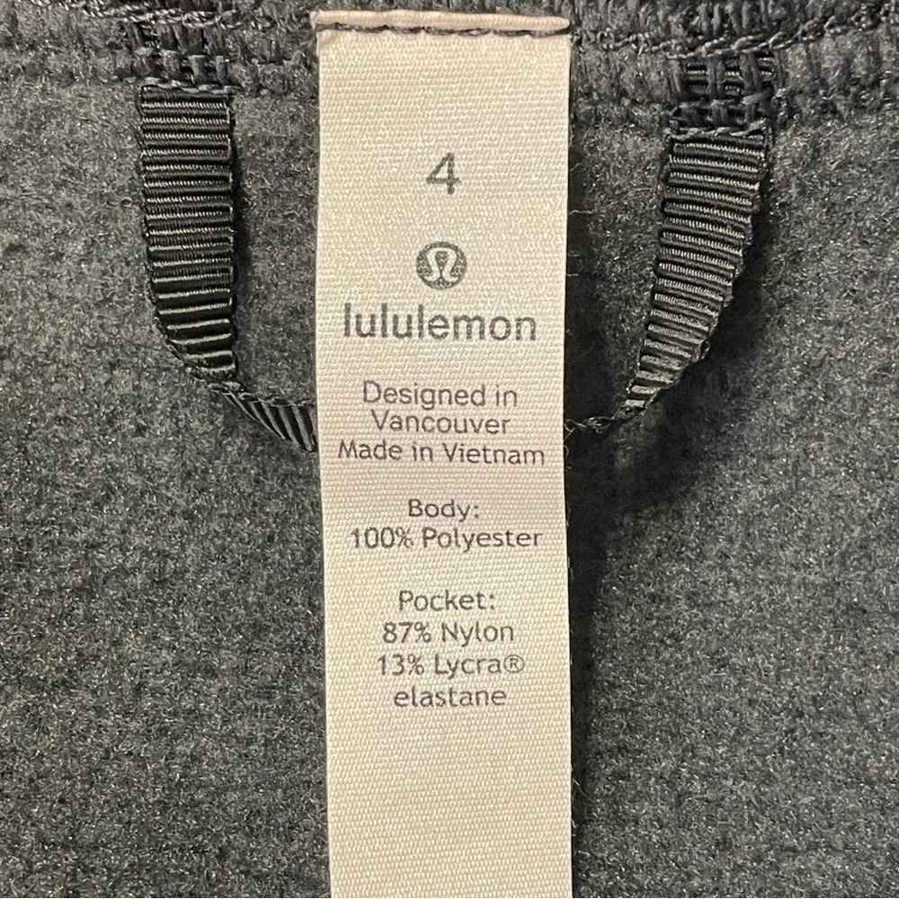 LULULEMON ATHLETICA Fleece and Thank You Pullover in Heathered Black - Picture 9 of 12